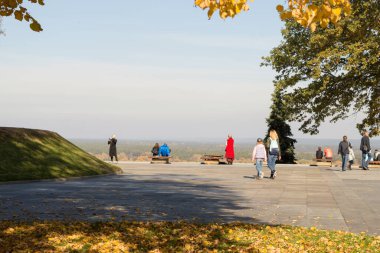 KANIV, UKRAINE - 14 Ekim 2018 'de Ukrayna' nın Kaniv kentinde Taras Hill veya Chernecha Hora. 