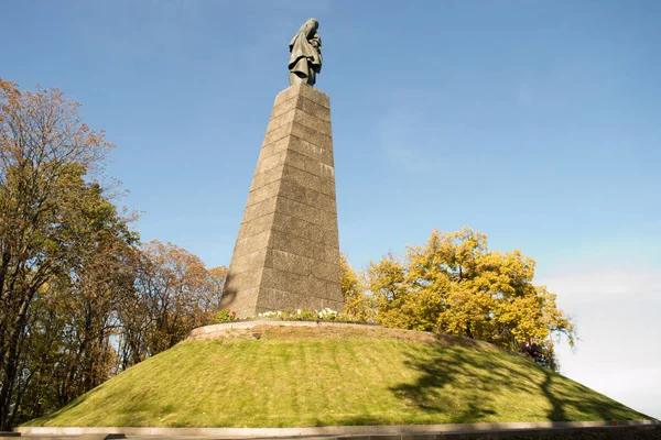 Kaniv Ukraine October 2018年10月14日在乌克兰Kaniv的Taras Hill或Chernecha Hora的Taras Shevchenko纪念碑 — 图库照片