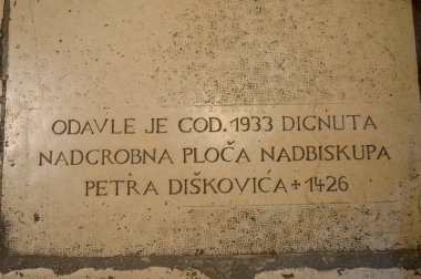 BÖLÜM, CROATIA - 15 Haziran 2019 'da Diocletian' ın Split 'teki sarayı yakınlarındaki Saint Roch Kilisesi.