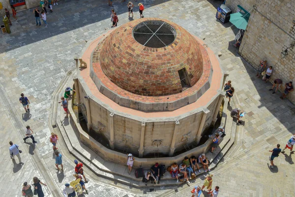 Dubrovnik Croatia June Big Onofrio Fountain Ancient Town Dubrovnik Croatia — Stock Photo, Image