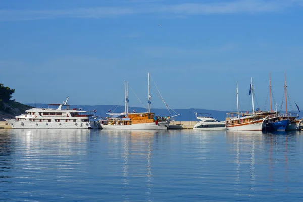 Makarska Croatia Június Kikötött Hajók Horvátországi Makarskában 2019 Június — Stock Fotó
