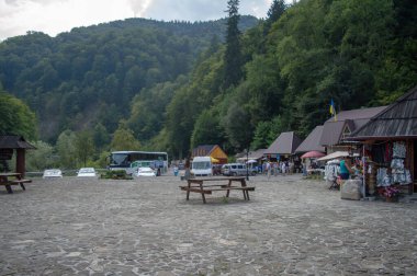 DILOVE, UKRAINE - 22 Ağustos 2018 'de Dilove, Ukrayna' daki 'Koliba' restoranındaki müze.