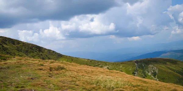 Panoramic View Hoverla Carpathian Mountains Ukraine Horizontal Outdoors Shot — Stock Photo, Image