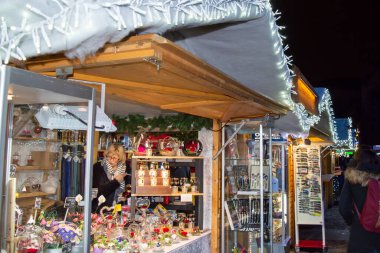 BRÜKSEL, BELGÜM - 31 Aralık 2018: Brüksel, Belçika 'da Noel Fuarı.