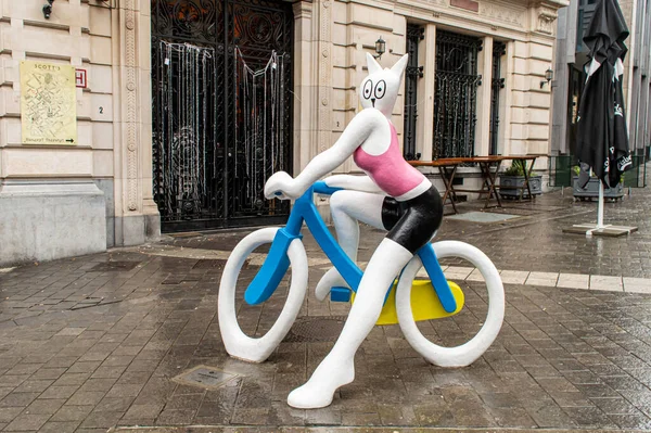 Bruxelles Belgio Gennaio 2019 Gatto Una Scultura Bicicletta Vicino Alla — Foto Stock