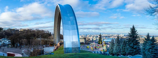 Kyiv Ukraine Január 2020 Panorámás Kilátás Népi Barátság Arch Podol — Stock Fotó