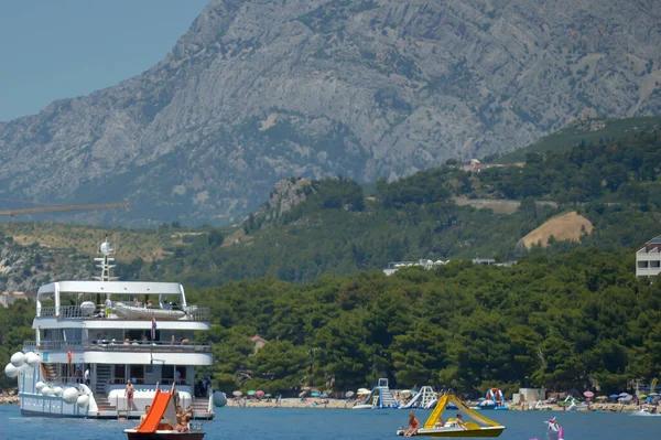 Makarska Croatie Juin Détendez Vous Matin Sur Plage Sur Mer — Photo