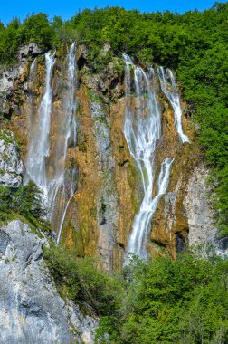 Hırvatistan 'ın Plitvice Gölleri Ulusal Parkı' ndaki Veliki Şelalesi