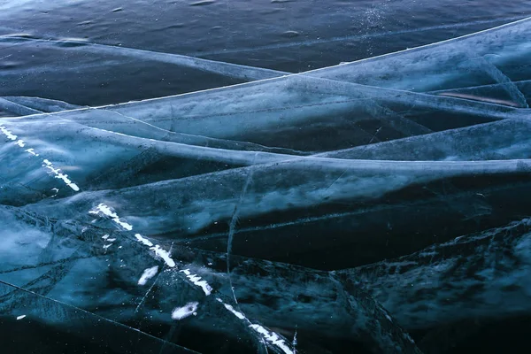 Textura de hielo en el lago congelado en el lago Baikal, Rusia —  Fotos de Stock