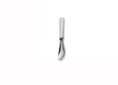 dikey olarak beyaz arka planda bir gümüş metal pişirme spatulası izole edilmiş.