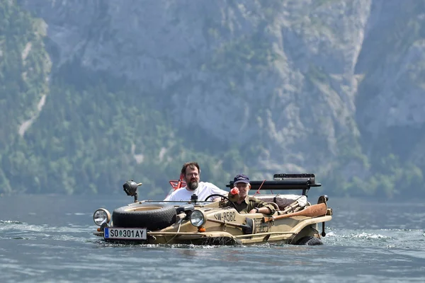 Cada Año Salzkammergut Fin Semana Junio Los Propietarios Coches Natación — Foto de Stock