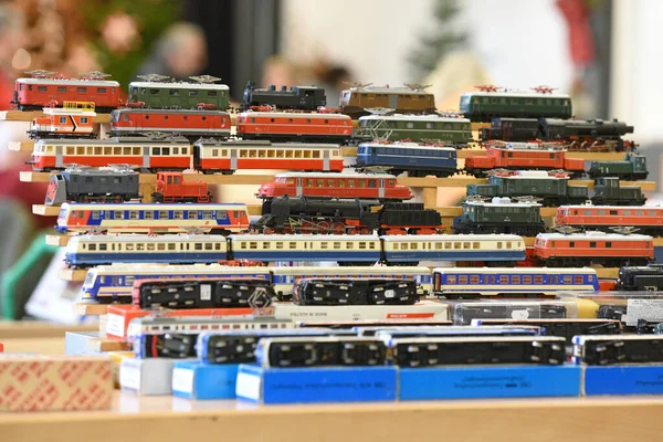 Yılda iki kez Alfa Steyrermhl kültür merkezinde (Salzkammergut, Yukarı Avusturya, Avusturya) büyük bir model ve oyuncak fuarı düzenlenir.).