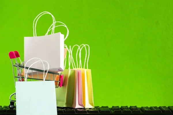 Shopping Online Ecommerce Ordine Online Concept Borsa Colorata Nel Carrello — Foto Stock