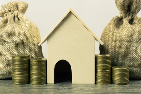 房地产投资，住房贷款，房屋抵押贷款概念。一个小 — 图库照片