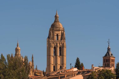 Segovia Katedrali ve Kilisesi manzarası