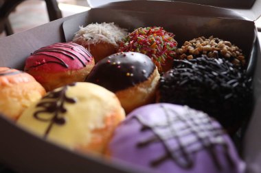 Çeşitli aromalı lezzetli ekmek..