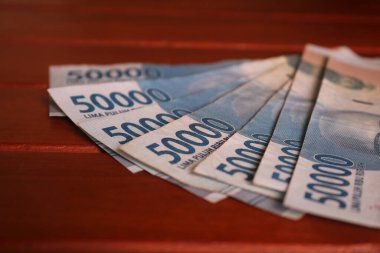 Endonezya Rupiası - Endonezya 'nın resmi para birimi.