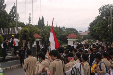 09 Mart 2020, Sleman, Endonezya: Gejayan Çağrı Hareketi (Endonezyaca: Gejayan Memanggil) Yogyakarta 'daki çeşitli kampüslerden öğrenciler tarafından organize edildi..