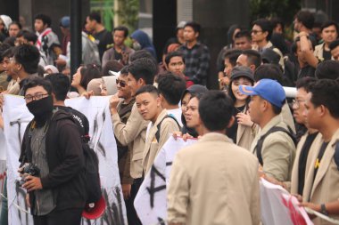 09 Mart 2020, Sleman, Endonezya: Gejayan Çağrı Hareketi (Endonezyaca: Gejayan Memanggil) Yogyakarta 'daki çeşitli kampüslerden öğrenciler tarafından organize edildi..
