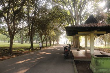 Prambanan ya da Rara Jonggrang, Endonezya 'nın Yogyakarta bölgesinde bulunan 9. yüzyıl Hindu tapınağı..