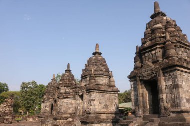 Prambanan ya da Rara Jonggrang, Endonezya 'nın Yogyakarta bölgesinde bulunan 9. yüzyıl Hindu tapınağı..