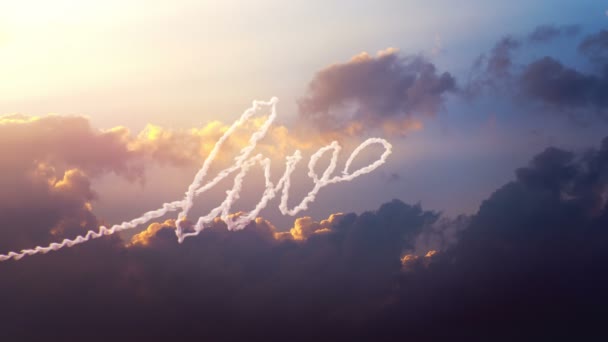 Airplane Draws Word Love Sky — Stock Video