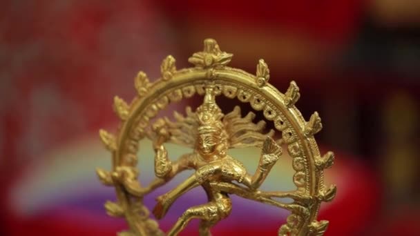 Tradycyjny Indyjski Posąg Tańczącej Shivy Ołtarzu Świątyni — Wideo stockowe