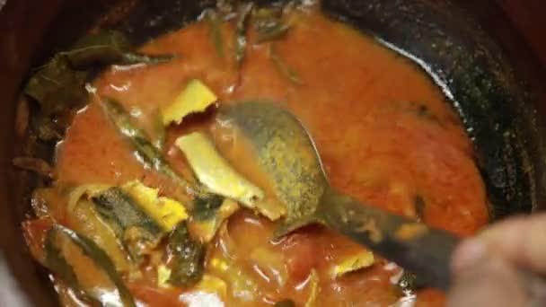 Meen Vattichathu Pattichathu Peixe Sardinha Cozido Curry Tradicional Peixe Quente — Vídeo de Stock