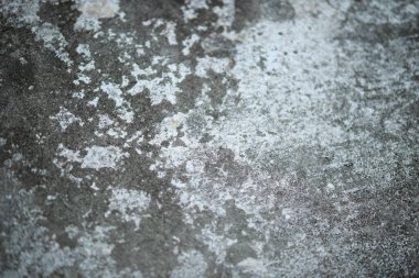 Beyaz, eski beton duvarlı arka planlar desenli. Soyut bağ dokusu. Çatlaklar, kırıklar, lekeler. Çatlaklar, hasar.