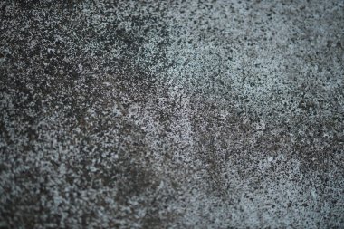 Beyaz, eski beton duvarlı arka planlar desenli. Soyut bağ dokusu. Çatlaklar, kırıklar, lekeler. Çatlaklar, hasar.