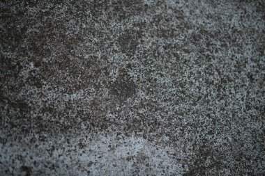 Beyaz, eski beton duvarlı arka planlar desenli. Soyut bağ dokusu. Çatlaklar, kırıklar, lekeler. Çatlaklar, hasar.