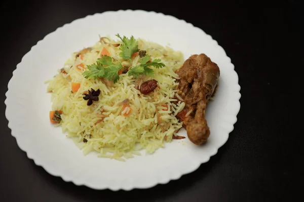 Chicken Biryani Zeigt Beinstück Ist Ein Köstliches Rezept Von Basmati — Stockfoto