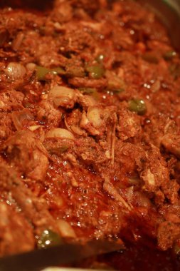 Hint usulü körili tavuk tarifi. Baharatlı ve Lezzetli Tavuk Körisi