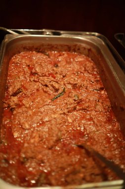 Hint usulü körili tavuk tarifi. Baharatlı ve Lezzetli Tavuk Körisi