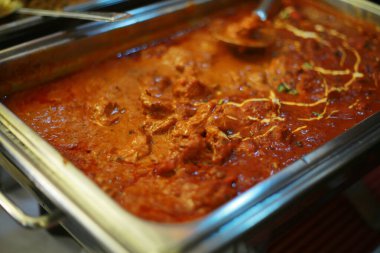 Hint usulü körili tavuk tarifi. Baharatlı ve Lezzetli Tavuk Körisi