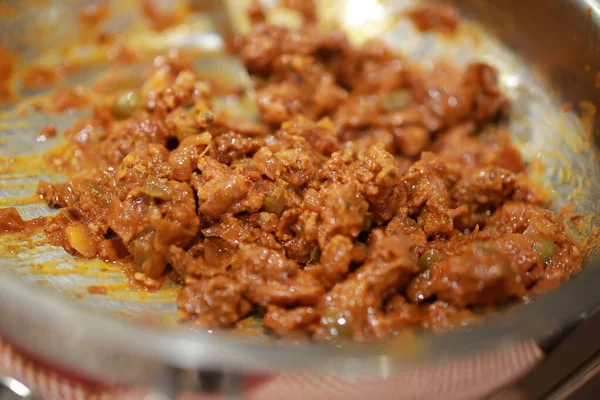 インド風チキンカレーレシピ スパイシーでおいしいチキンカレー — ストック写真