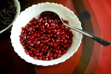 Hint usulü karışık meyve ve sebze salatası. Sağlıklı Yemek Tarifi .