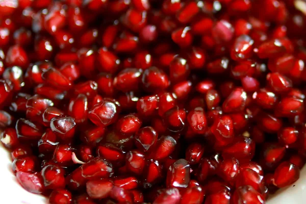 Hint usulü karışık meyve ve sebze salatası. Sağlıklı Yemek Tarifi .