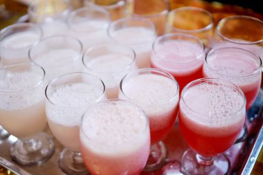 Düğün Yemeği Meyve Suyu Tarzı. Hindistan 'a Hoşgeldiniz Taze meyve suyu için .