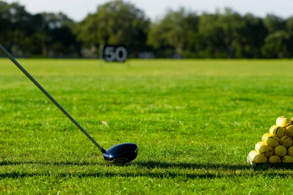 Golfplätze Ausrüstung Und Golfplatz — Stockfoto