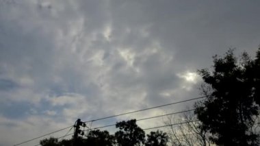 Kara Bulutlar zaman atlaması çok güzel görünüyor.