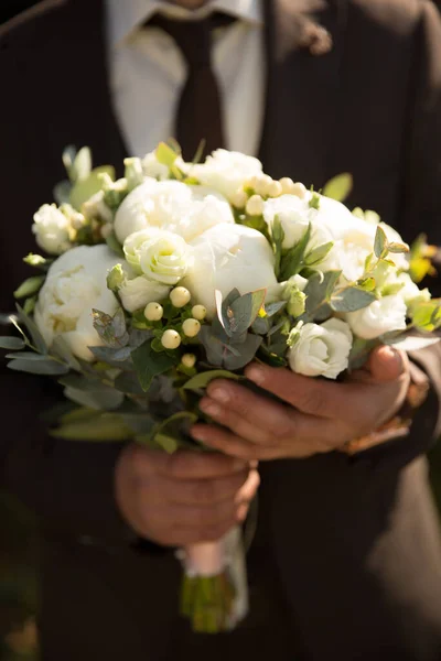 Virágcsokor Fehér Zöld Rózsából Esküvő — Stock Fotó