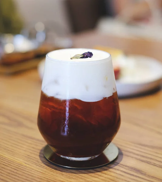 Krem peynirli buzlu çay.