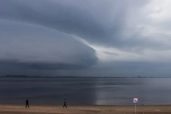 Storm Wolken Voordat Regen Straten Van Stad Regen — Stockfoto