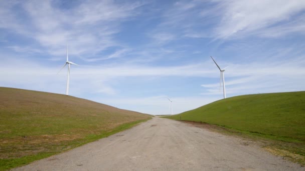 Zeitrahmen für Windkraftanlagen im Windpark Altamont mit Kopierfläche — Stockvideo