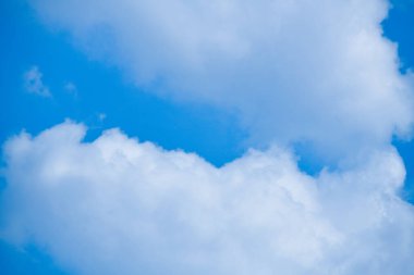 Tasarım için mavi gökyüzü bulutları arkaplan dokusu