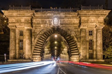 Budapeşte 'den güzel bir tünel mimarisi