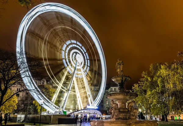 Budapešť Otáčí Prosincový Večer — Stock fotografie