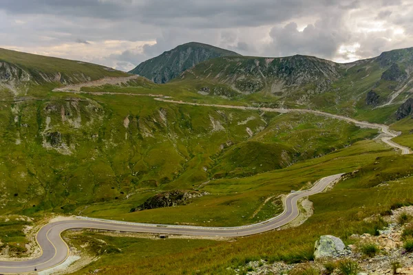 Vista Panorâmica Incrível Estrada Mais Alta Nas Montanhas Parang Romena — Fotografia de Stock