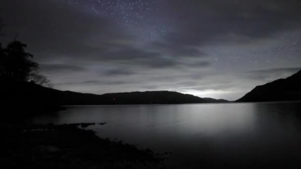 Ένα Σύντομο Χρονικό Διάστημα Μια Συννεφιασμένη Νύχτα Στο Ullswater Στην — Αρχείο Βίντεο